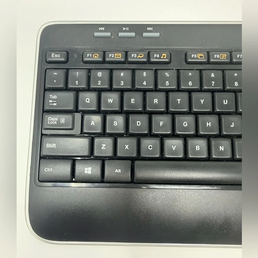 Logitech Wireless Keyboard Full Size Portable Gaming Work Office Typing College